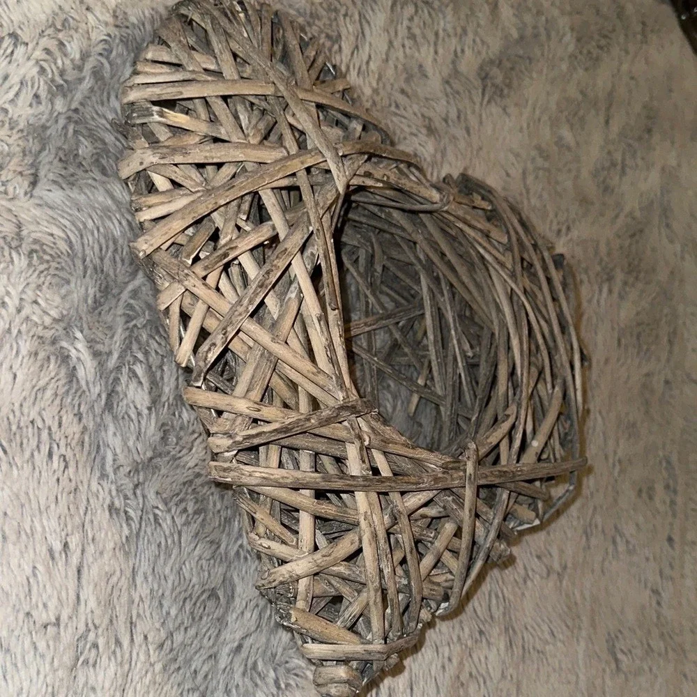 Rustic Wicker Heart Shaped Basket Gray Weathered Farmhouse Decor Wall Hanging